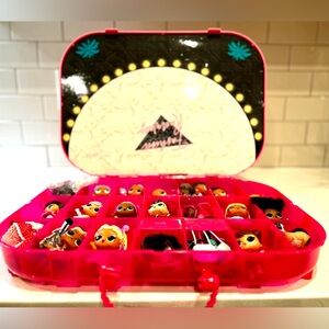 Set of 18 LOL Surprise dolls with case